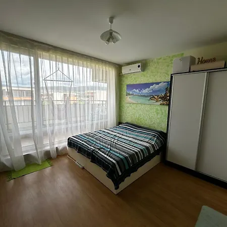 Kiro'ss Flat Apartament Słoneczny Brzeg